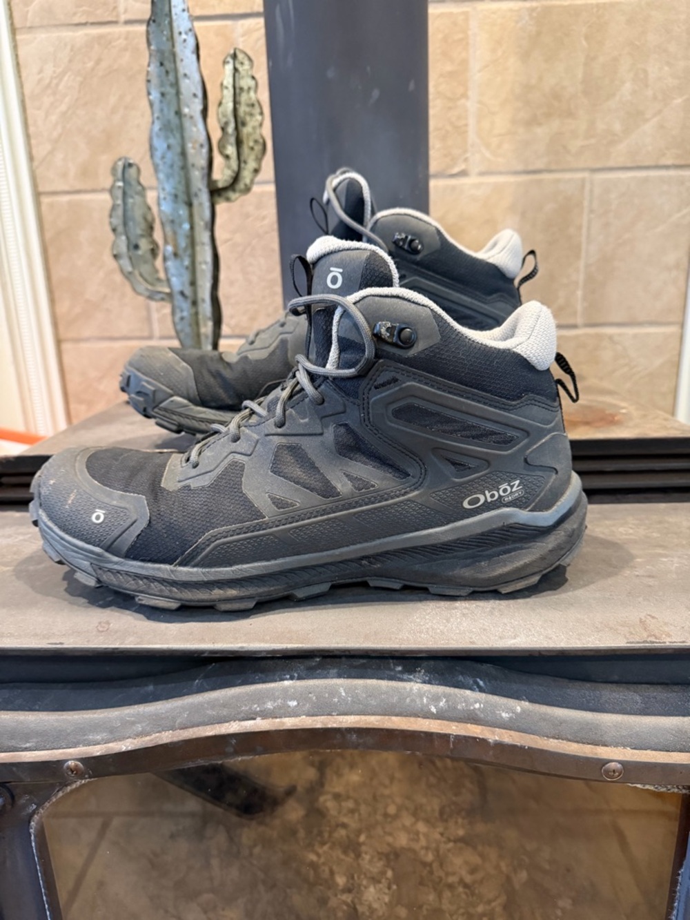 Oboz Men's Gray Mid-Top Hiking Boots — Rugged Trail Performance